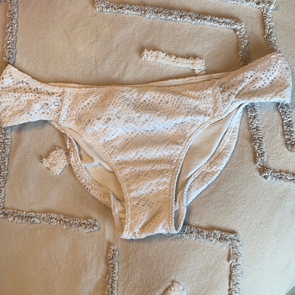 Pink bikini bottoms - Picture 1 of 2